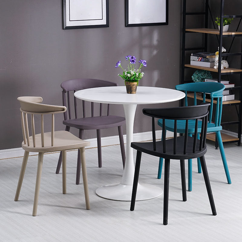 Sillas sin brazo de silla de comedor de estilo contemporáneo con patas de plástico para el hogar