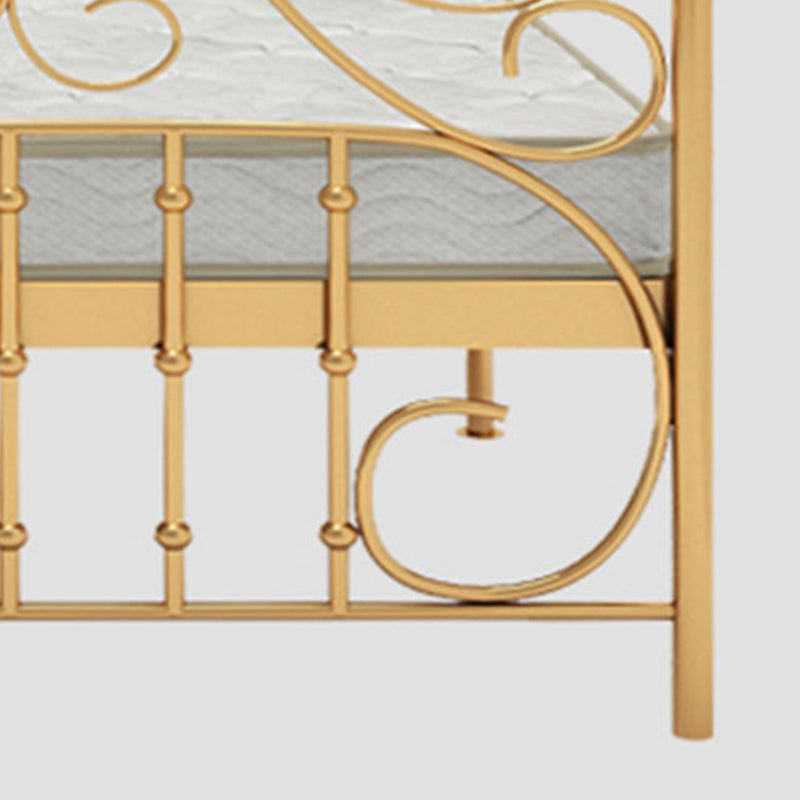 Glam Metal Bettrahmen mit Camelback Open-Frame-Kopfteil und Fußboard