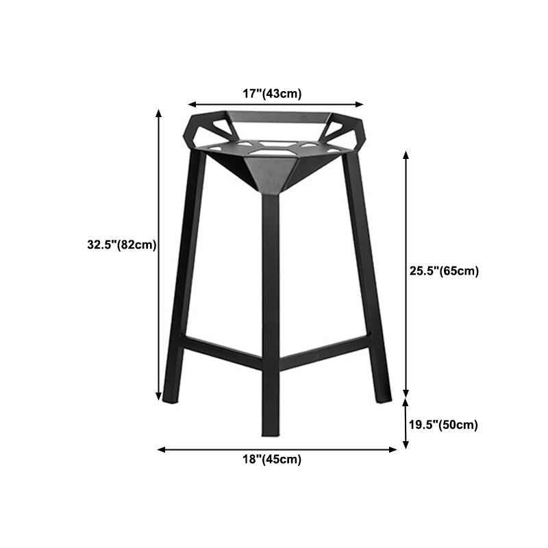 Industrial Low Back Bar Stool Metal Counter Height Stool in Black Clearhalo 'Bar Furniture' 'Bar Stools' 'bar_stools' 'furn' 'furn_bar_stools' 'Furniture' 'Kitchen & Dining Furniture' 5569998