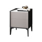 MODERNE 21 pouces H Nightand H, 2 Drawer Stone Top Mands comprend une table de nuit en gris