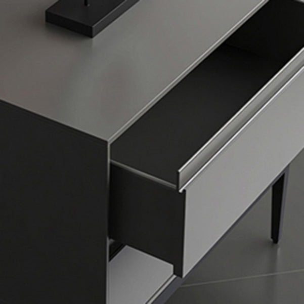 Poitrine de poitrine en bois gris clair / blanc / beige avec tiroirs pour chambre à coucher