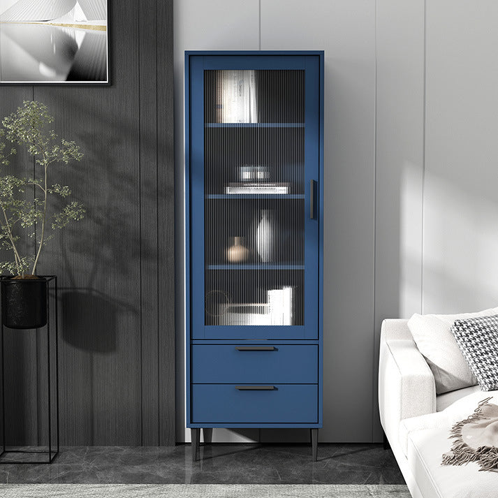 ガラスドアと4本の鋼の黒い脚を備えた木製のアクセントキャビネット