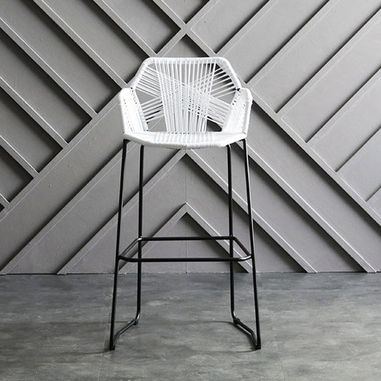 Scandinavian Plastic Rattan Bar Stool Armed Bucket Stool with Metal Legs