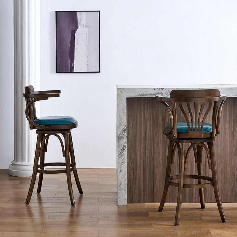 モダンな四角い木製の革張りの布張りのバースツールとスイベル