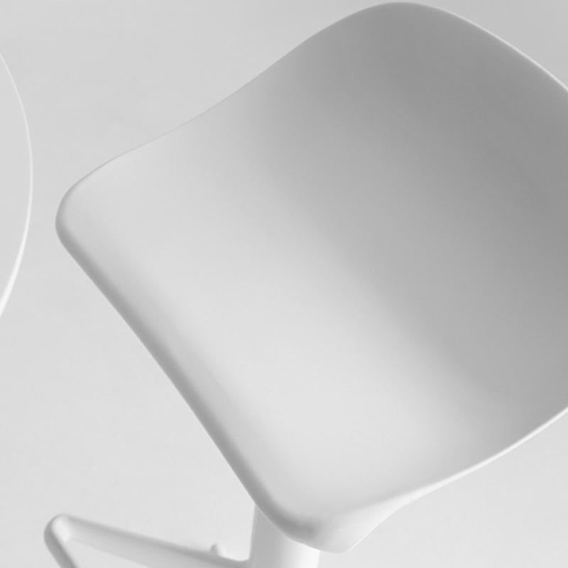 Sgabello da barretta di altezza regolabile scandinava