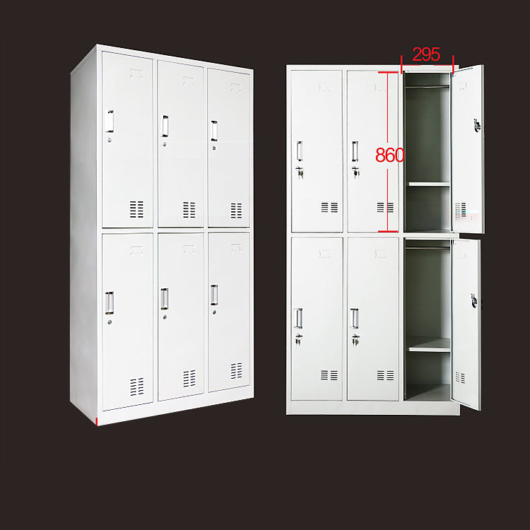 Grijze kast met metalen deur moderne scharnierende deur opbergkast voor thuis