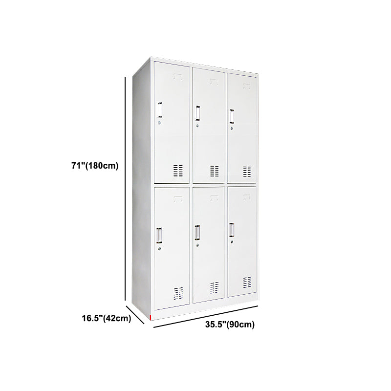 Grijze kast met metalen deur moderne scharnierende deur opbergkast voor thuis
