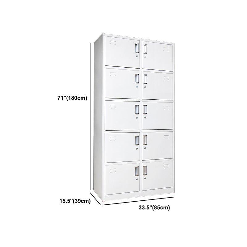 Grijze kast met metalen deur moderne scharnierende deur opbergkast voor thuis