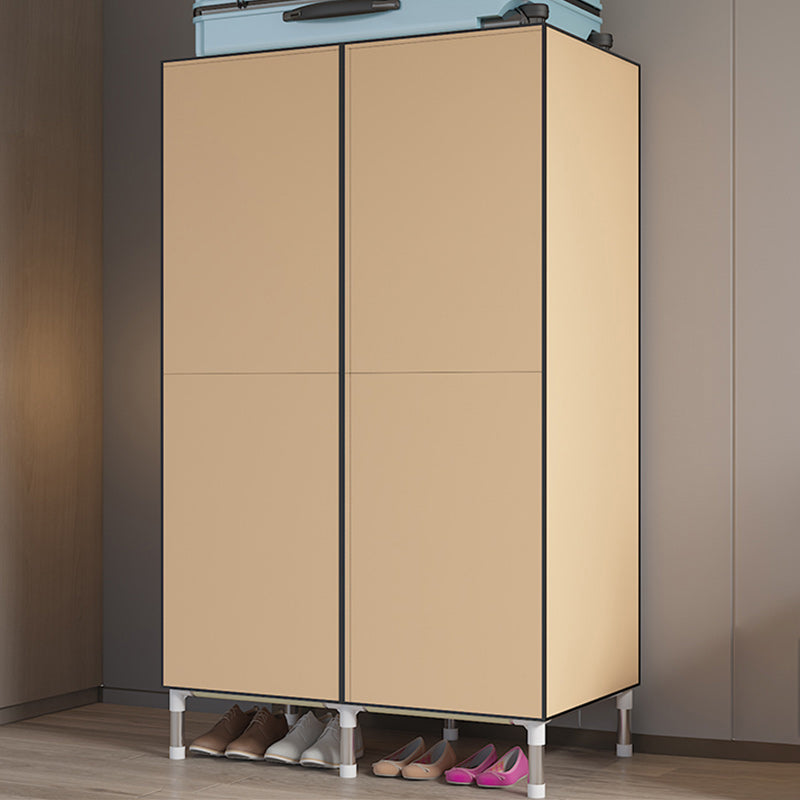 Armario de marco de metal plateado Armario de vestuario de estilo moderno para dormitorio