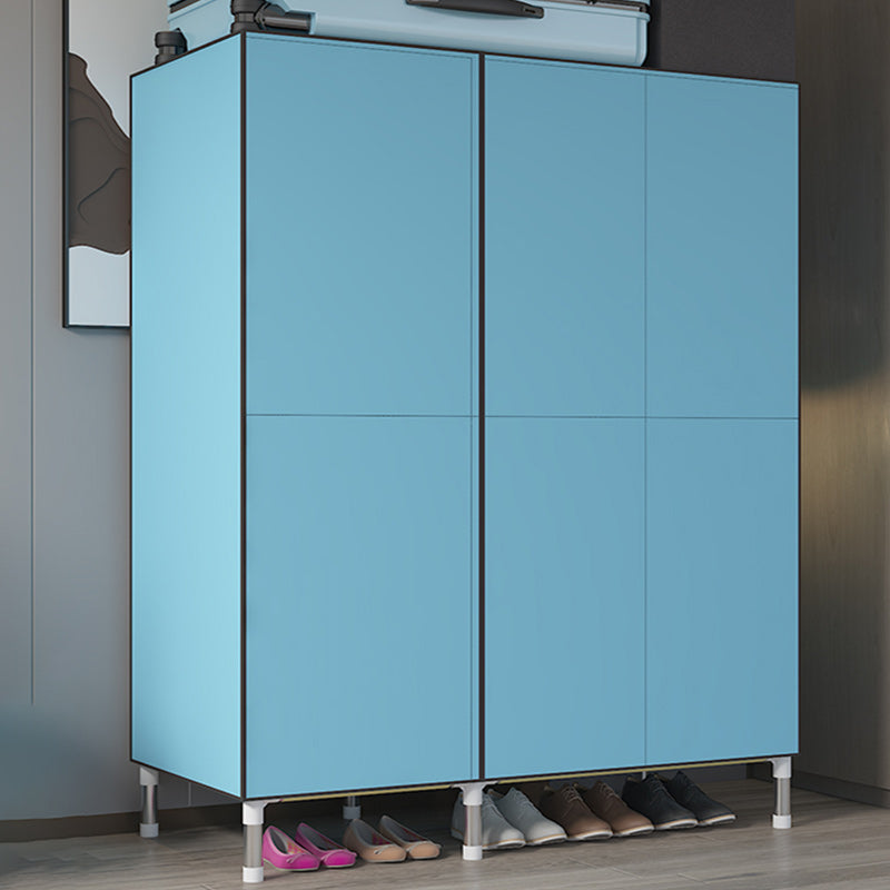 Armario de marco de metal plateado Armario de vestuario de estilo moderno para dormitorio