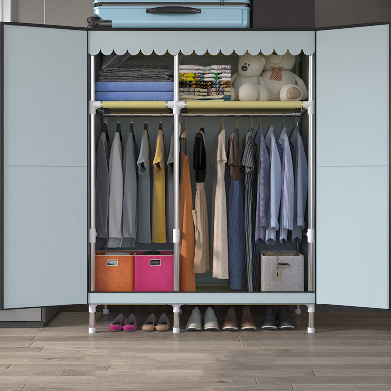 Armario de marco de metal plateado Armario de vestuario de estilo moderno para dormitorio
