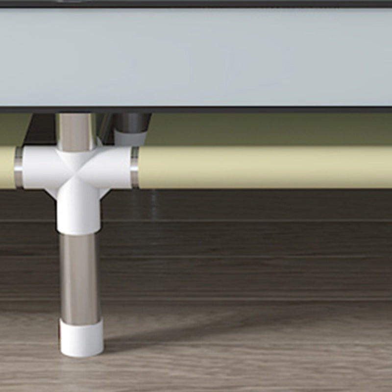 Armario de marco de metal plateado Armario de vestuario de estilo moderno para dormitorio