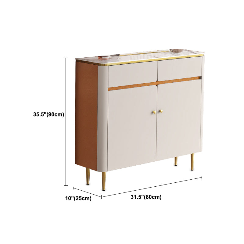 Sideboard di pietra in pietra glam bianca con porta per la cucina