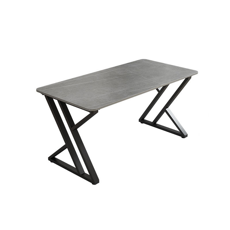 Scrivania rettangolare da ufficio in slitta di altezza da 30 pollici con gambe di ferro per ufficio