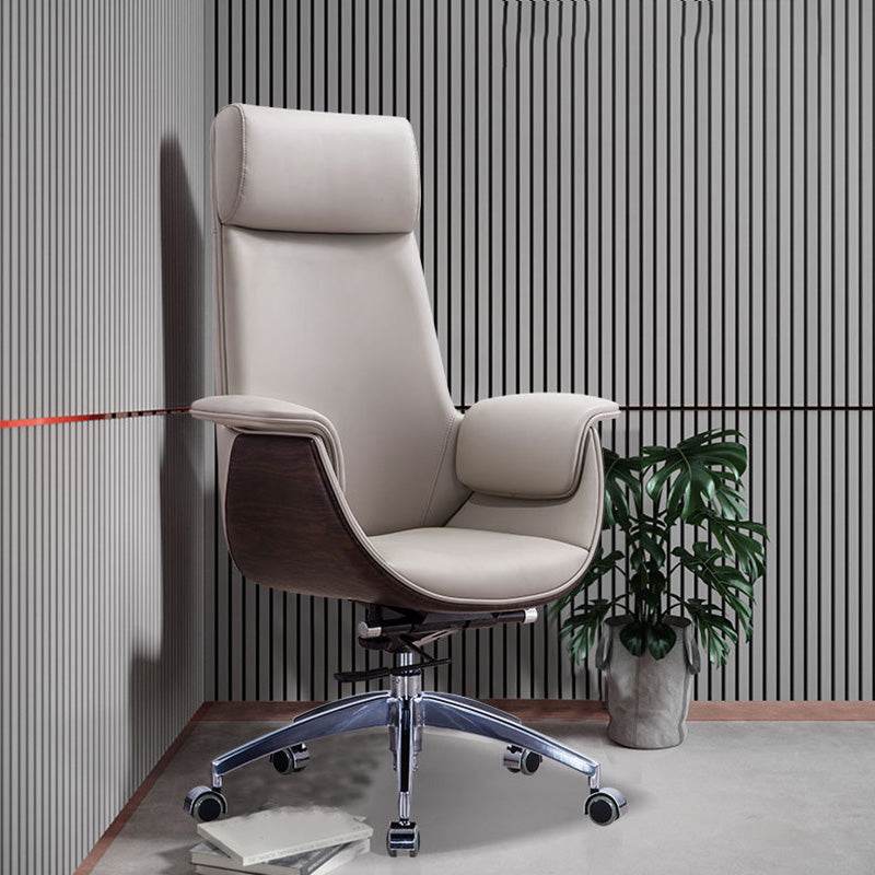 Silla de cuero giratorio de oficina media / alta para el hogar para el hogar y la oficina