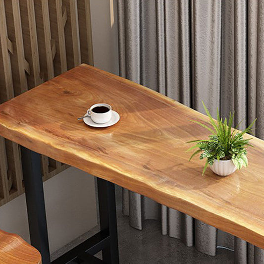 Rechthoekige dennenhoutbalktafel Industriële pubtafel met schroefbasis in zwart