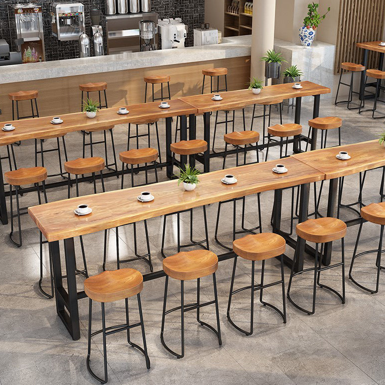 Rechteckiger Bartisch mit Kiefernholzplatte, industrieller Pub-Tisch mit Bockgestell in Schwarz