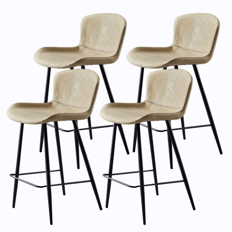 Sgabello imbottito in pelle senza schienale scandinavo