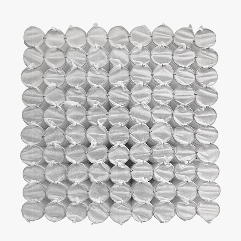 Divano di divano in pelle finto standard a braccio quadrato con cuscini