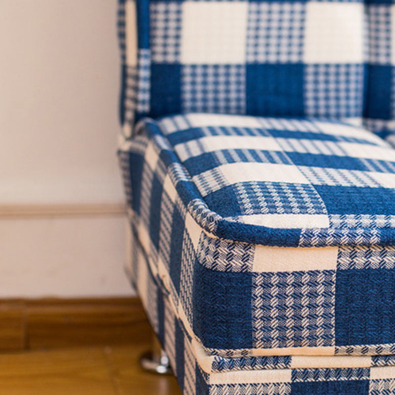 Eigentijdse strakke rugarmloze woonkamer linnen cabine bank