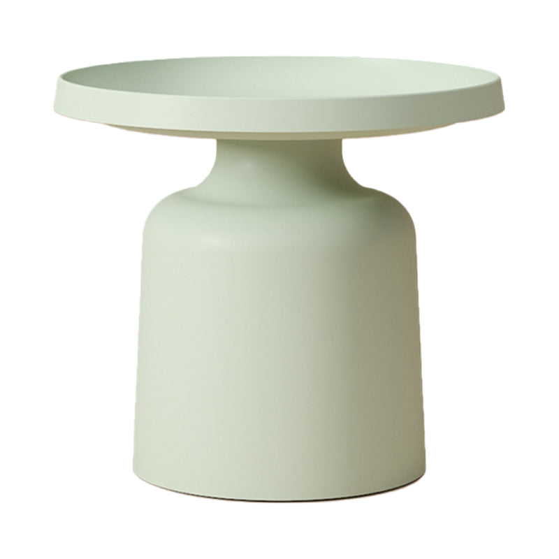Metal Minimalist Cocktail Table Round Coffee Table for Living Room 20"L x 20"W x 18"H Green Clearhalo 'Coffee & Accent Tables' 'Coffee Tables' 'coffee_tables' 'furn' 'furn_coffee_tables' 'Furniture' 'Living Room Furniture' 5612090
