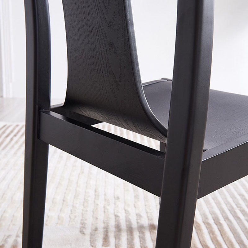 Silla lateral de la habitación del interior del interior de la madera del interior