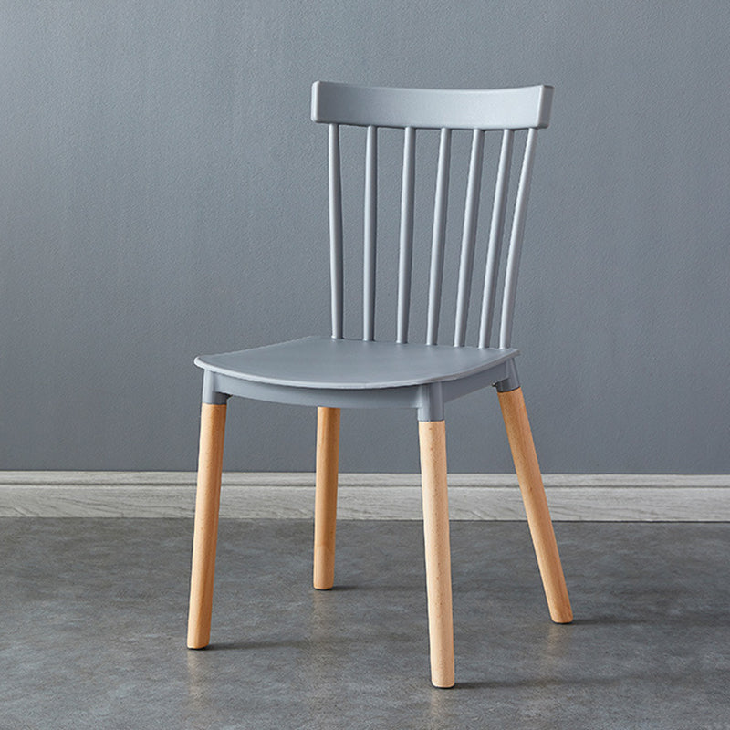 Sedia a bordo posteriore in legno contemporaneo in legno.