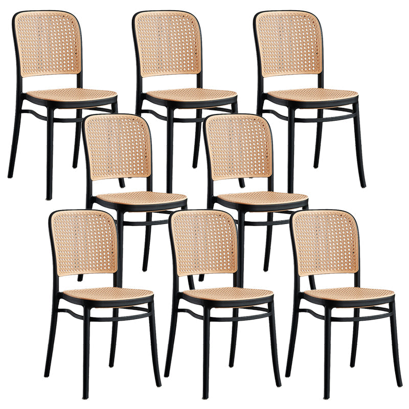 Sgabello moderno con poggiapiedi quadrato Sgabello in rattan di plastica in bianco e nero
