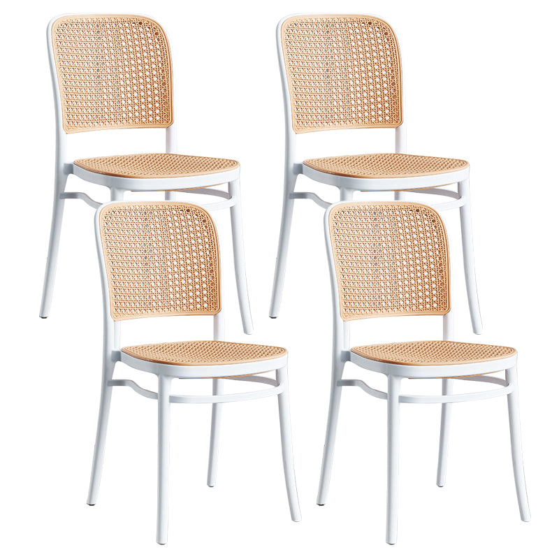 Sgabello moderno con poggiapiedi quadrato Sgabello in rattan di plastica in bianco e nero