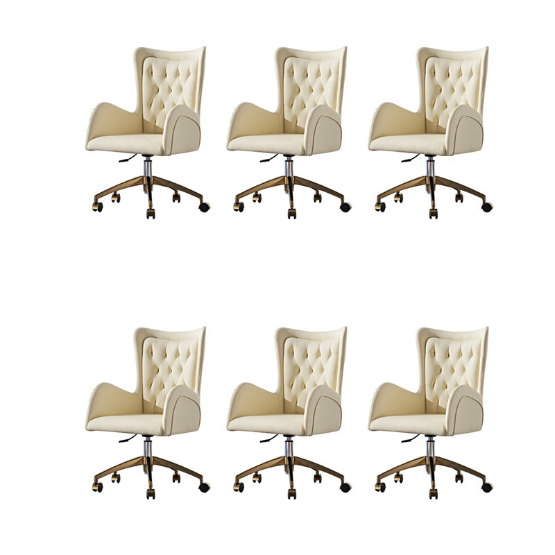 Chaise de bureau en cuir à dos moyen