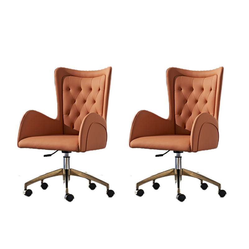 Chaise de bureau en cuir à dos moyen