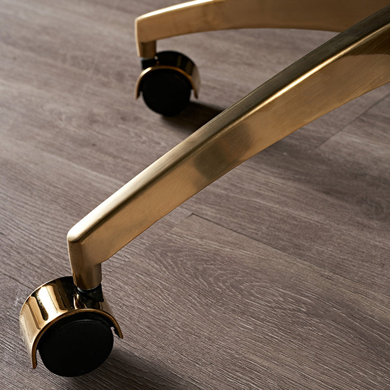 Chaise de bureau en cuir à dos moyen