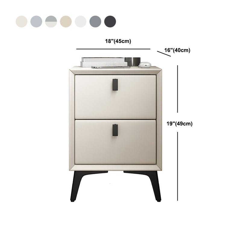 Moderne Kunstlederbett Nachttisch 2-Drawer Massive Holzbeine enthalten Nachttisch