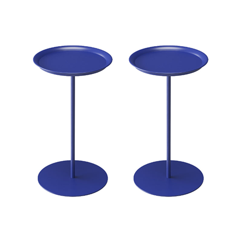 Tavolino in metallo rotondo con base laterale moderna di base di base di piedistallo