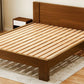 Scandinavisch houten paneel standaard bed met rechthoekig hoofdeinde