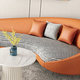 リビングルーム33.47 "のスロップアーム付きフェイクレザー湾曲したソファ