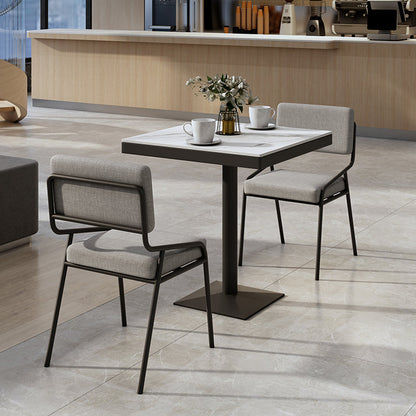 Table à manger carrée industrielle en métal