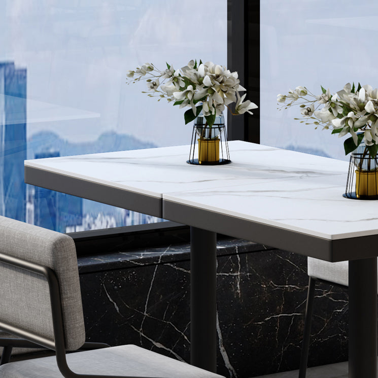 Table à manger carrée industrielle en métal