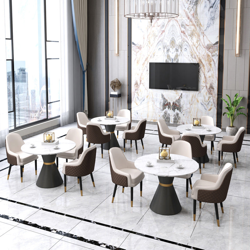 伝統的な豪華なダイニングテーブルラウンドホワイトトップの台座ダイニングテーブル
