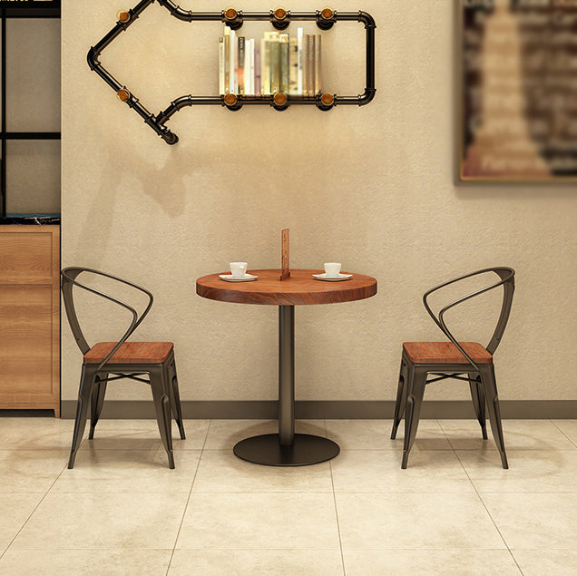 キッチンとダイニングルーム用のメタルモダンラウンド屋内テーブルパインウッドトップテーブル