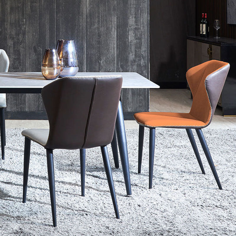 Sedia da pranzo contemporanea finitura opaca in pelle curva sedia a braccialess