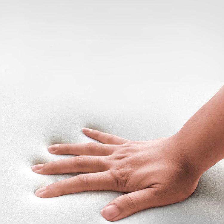 現代の傾斜したアームチェアマット仕上げレザーカーブドパーソンズチェア