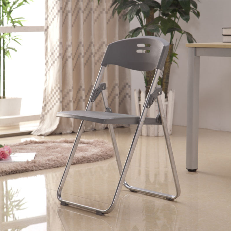 Sedia conferenza imbottita moderna senza braccio.