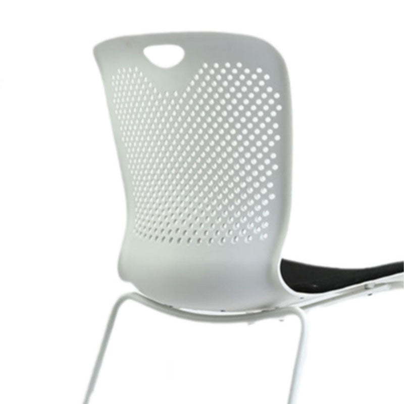 Sedia da ufficio imbottita moderna senza braccio.