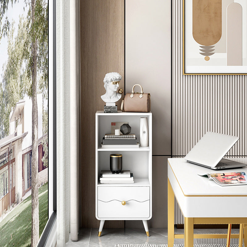 Estantería estándar de estantería de madera de ingeniería sólida de espalda cerrada para el hogar