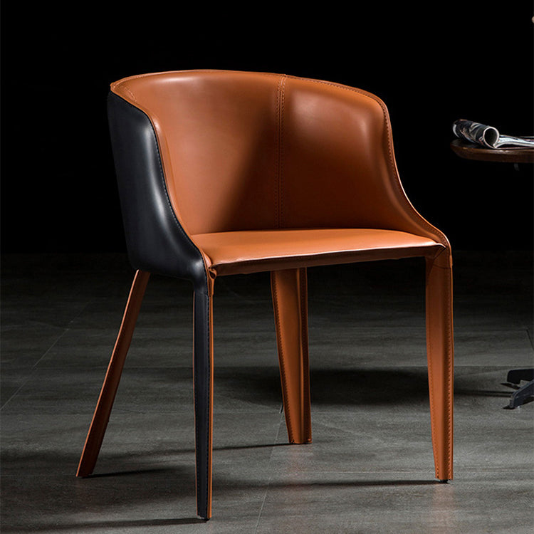 デザイナーホテルレザーアームチェアマット仕上げソリッドバックダイニングチェア