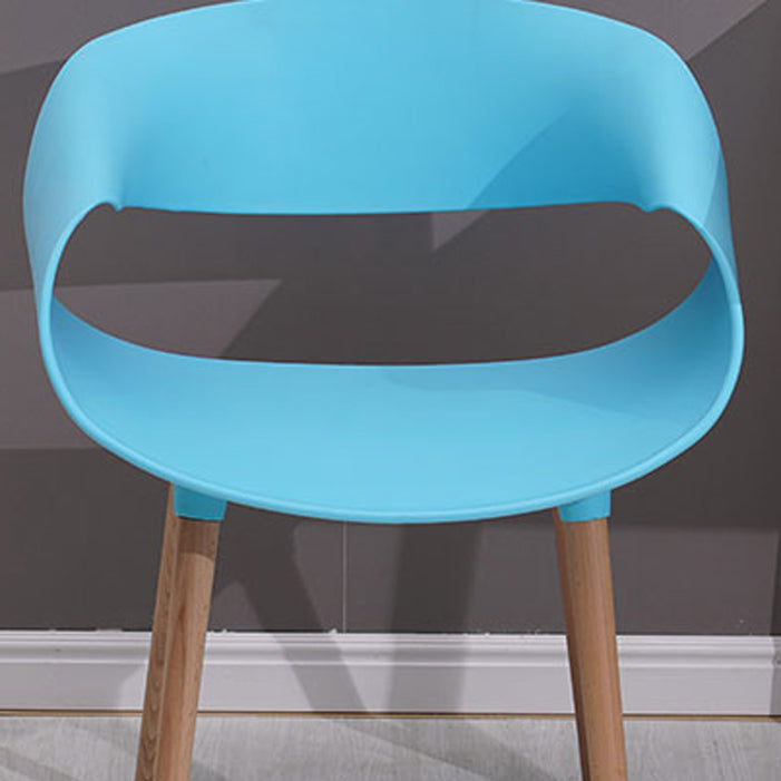 Silla de comedor estilo moderno Silla auxiliar con brazo de comedor y patas de madera