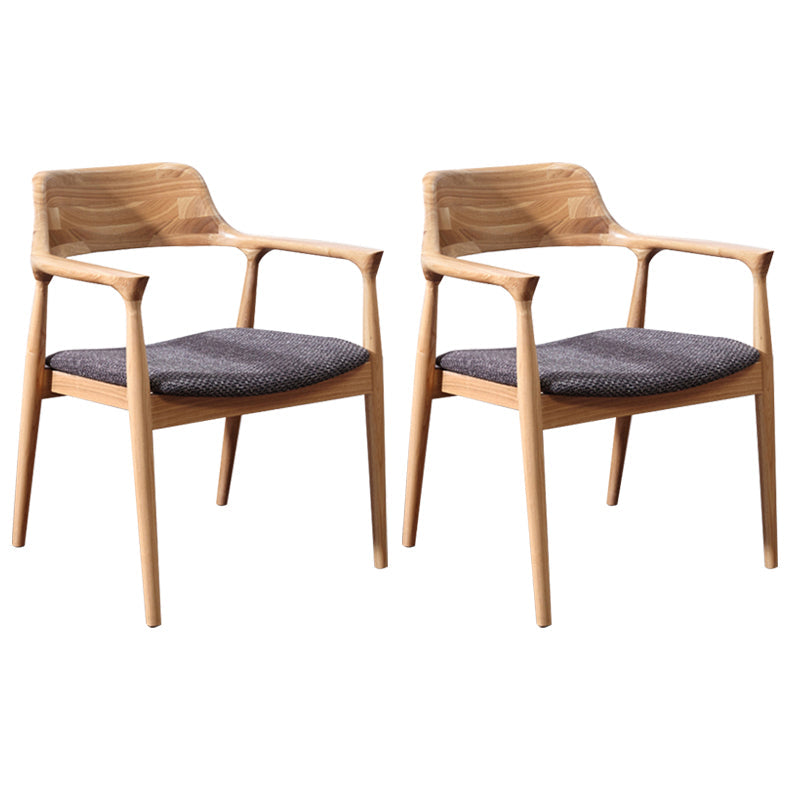 コンテンポラリーダイニングサイドチェアマット仕上げ固体木製オープンバックアームチェア