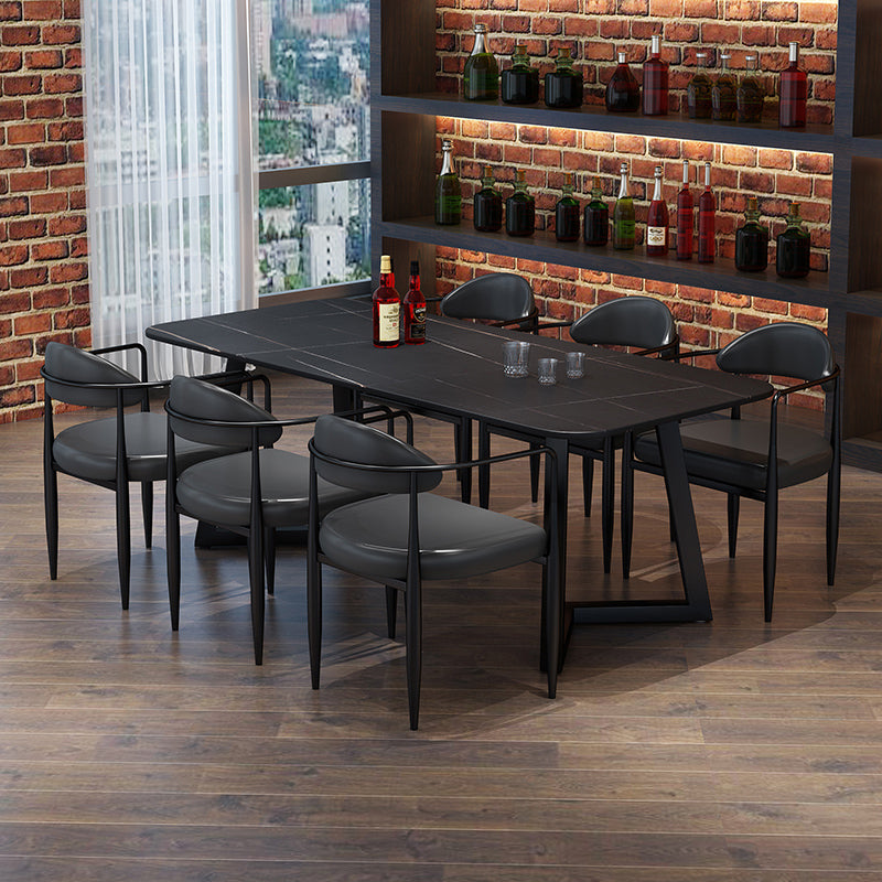 Mesa de comedor rectangular industrial de piedra sinterizada negra con base de metal