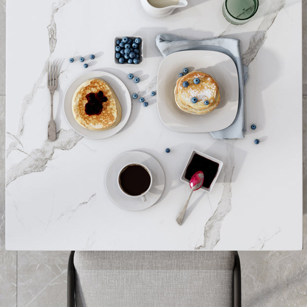 Table à manger carrée industrielle en métal